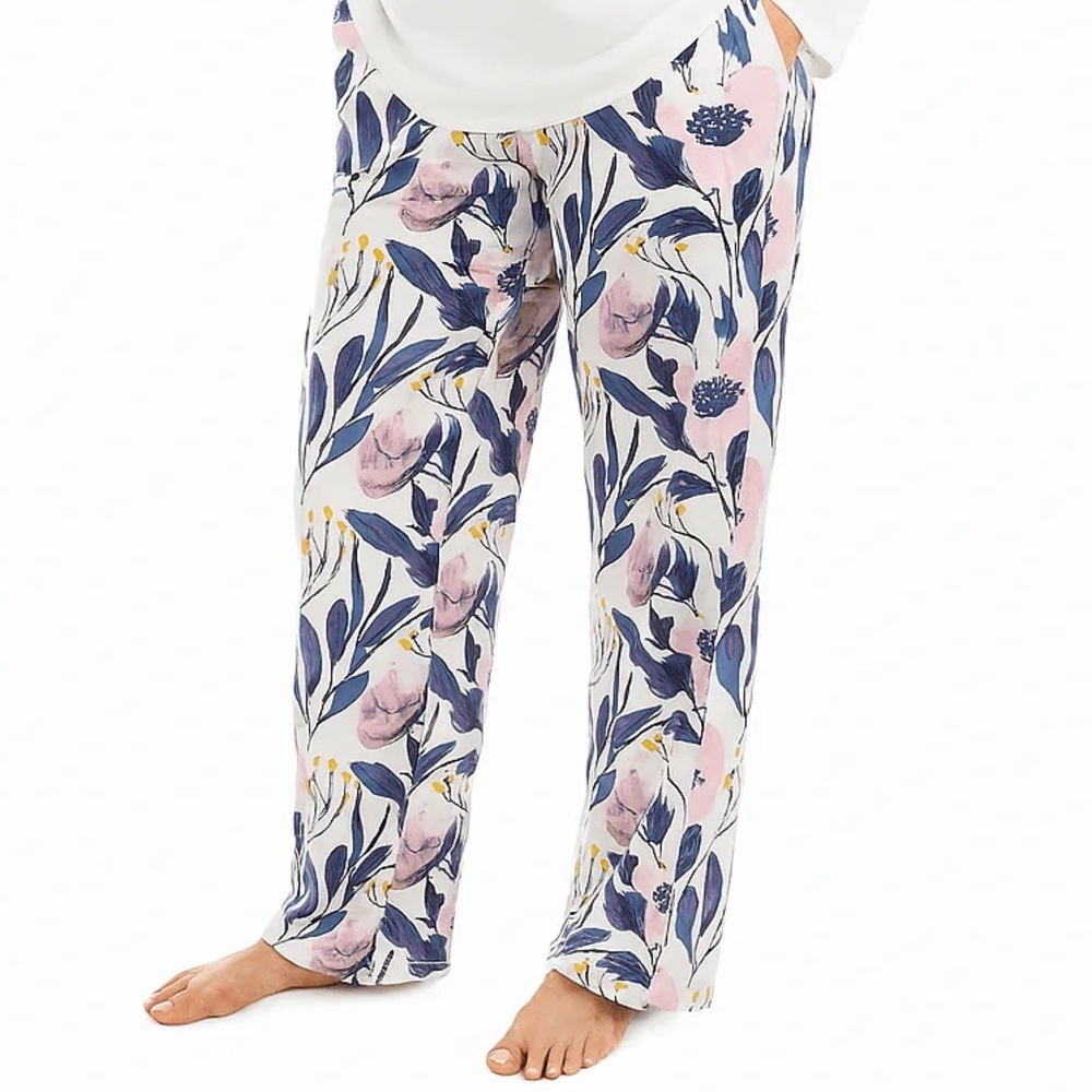 NWT Amanda Blu Pajama Pants, Size Large, Cool Florals